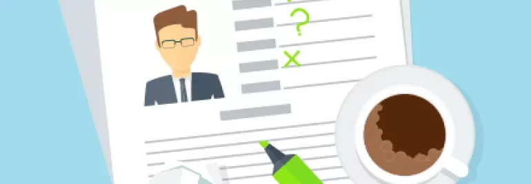Illustration d'un CV avec photo, liste, surligneur et tasse de café.